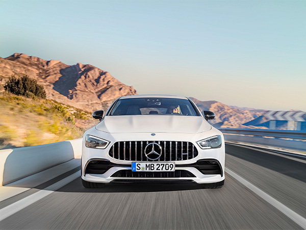 GT من مرسيدس-AMG: كوبيه جديدة بأربعة أبواب... أداء قوي وتصميم مؤثر
